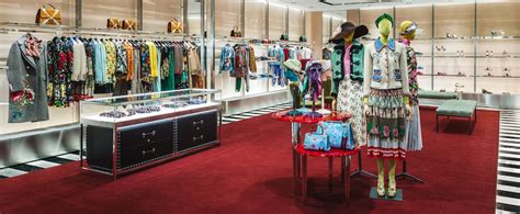 outlet cinture gucci|gucci outlet store locations.